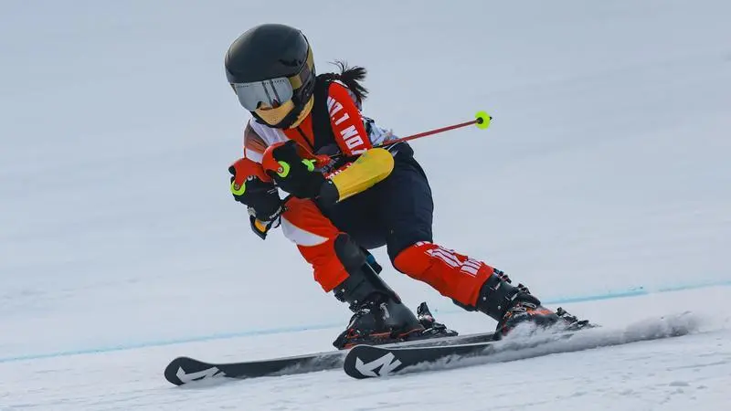 中国滑雪发展新格局：开云体育带你全面解读冰雪魅力